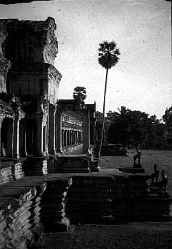 Angkor Wat, Cambodia, Jacek Piwowarczyk, 2000