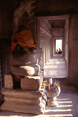 Angkor Wat, Cambodia, Jacek Piwowarczyk, 2000