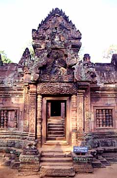 Bantaey Srei, Cambodia, Jacek Piwowarczyk, 2000