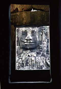 Bayon, Cambodia, Jacek Piwowarczyk, 2000