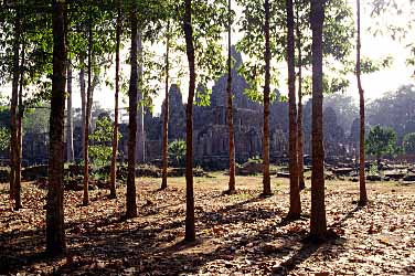 Bayon, Cambodia, Jacek Piwowarczyk, 2000