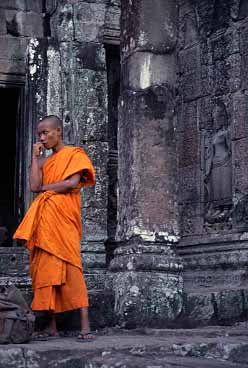 Bayon, Cambodia, Jacek Piwowarczyk, 2000