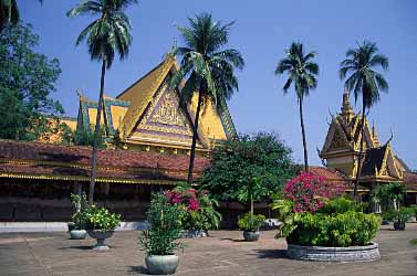 Phnom Penh, Cambodia, Jacek Piwowarczyk 2000