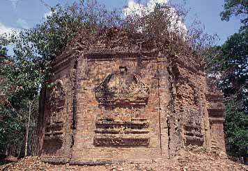 Sambor Prey Kuk, Cambodia, Jacek Piwowarczyk 2000