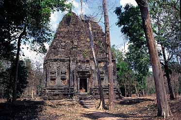 Sambor Prey Kuk, Cambodia, Jacek Piwowarczyk 2000