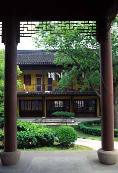 Guangwang Temple, Shanghai environs, China, Jacek Piwowarczyk, 2002