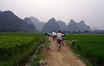 Yangshuo, China, Jacek Piwowarczyk 1999