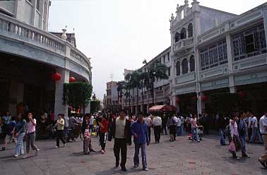 Zhongsan, Guangzdong, China, Jacek Piwowarczyk, 2004