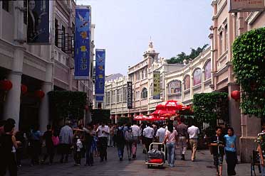 Zhongsan, Guangzdong, China, Jacek Piwowarczyk, 2004