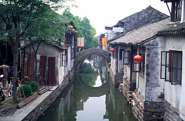 Zhouzhuang, China, Jacek Piwowarczyk, 2002