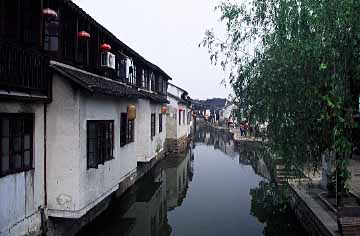 Zhouzhuang, China, Jacek Piwowarczyk, 2002