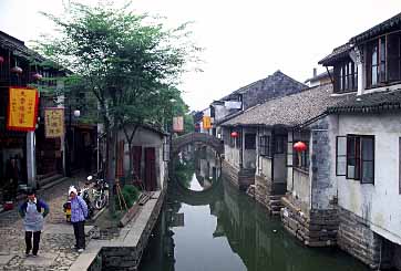 Zhouzhuang, China, Jacek Piwowarczyk, 2002