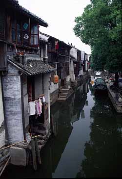 Zhouzhuang, China, Jacek Piwowarczyk, 2002