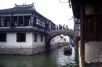 Zhouzhuang, China, Jacek Piwowarczyk, 2002