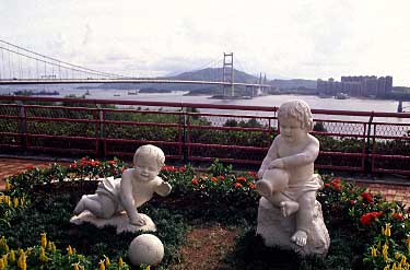 Tsing Ma Bridge View Point, Hong Kong, China, Jacek Piwowaczyk, 2004