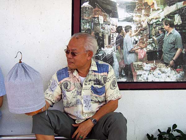 KOWLOON - FLOWER AND BIRD MARKETS 2004