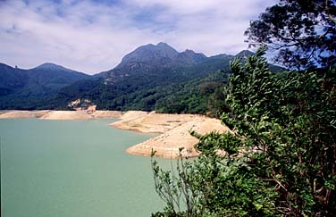 Shek Pik Reservoir, Lantau Island, Hong Kong, China, Jacek Piwowarczyk, 2006