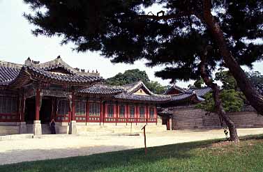 Ch'angdokkung Palace, Seoul, South Korea, 1999