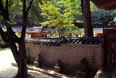 Ch'angdokkung Palace, Seoul, South Korea, 1999