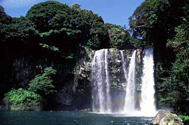 Chonjiyon Waterfall, Sogwip'o, Cheju Island, South Korea, 1999