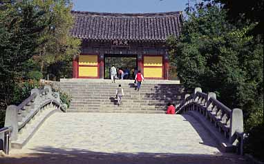 Kyongju, Pulguksa Temple, South Korea, Jacek Piwowarczyk, 1999