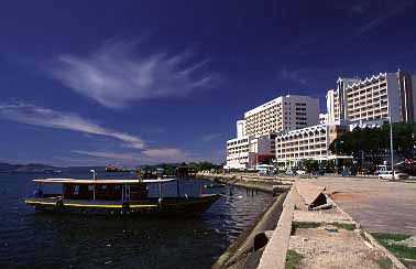 Kota Kinabalu, Sabah, Malaysia, Jacek Piwowarczyk 2003