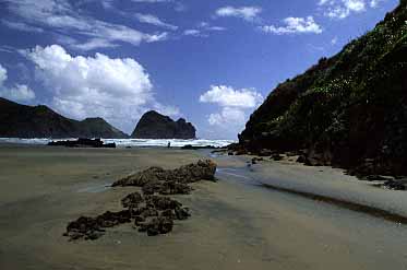 Piha, New Zealand, Jacek Piwowarczyk, 2002