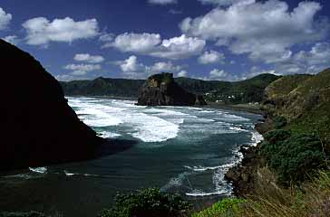 Piha, New Zealand, Jacek Piwowarczyk, 2002