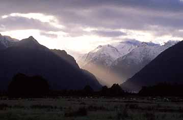 Fox Glacier, New Zealand, Jacek Piwowarczyk, 2002