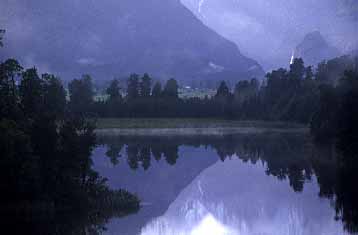 Lake Matheson,  New Zealand, Jacek Piwowarczyk, 2002