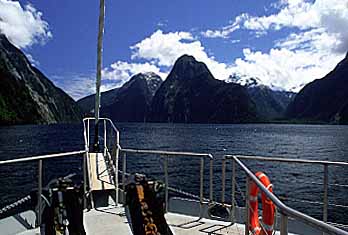 Milford Sound, New Zealand, Jacek Piwowarczyk, 2002