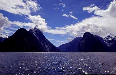 Milford Sound, New Zealand, Jacek Piwowarczyk, 2002