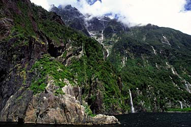 Milford Sound, New Zealand, Jacek Piwowarczyk, 2002