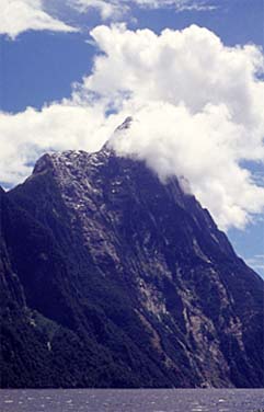 Milford Sound, New Zealand, Jacek Piwowarczyk, 2002