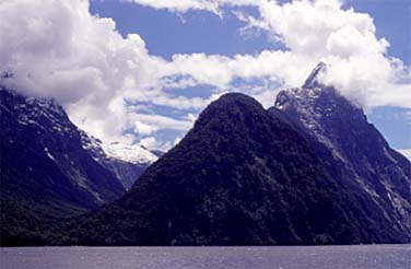Milford Sound, New Zealand, Jacek Piwowarczyk, 2002