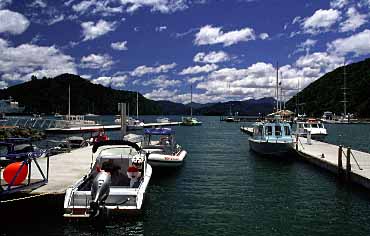 Picton, New Zealand, Jacek Piwowarczyk, 2002