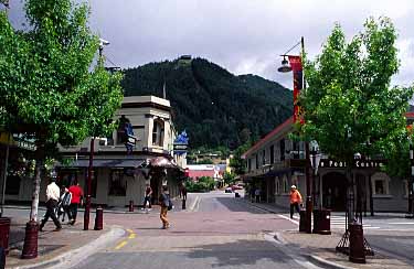 Queenstown, New Zealand, Jacek Piwowarczyk, 2002