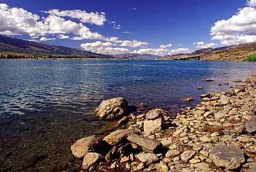 Lake Dunstan, New Zealand, Jacek Piwowarczyk, 2002