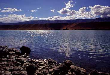 Lake Dunstan, New Zealand, Jacek Piwowarczyk, 2002