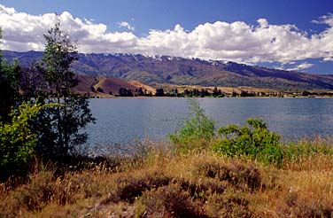 Lake Dunstan, New Zealand, Jacek Piwowarczyk, 2002