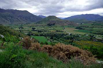 Lake Wanaka Region, New Zealand, Jacek Piwowarczyk, 2002