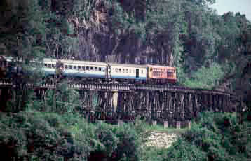 Kanchanaburi Province, Thailand, Jacek Piwowarczyk, 2001