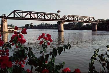 Kanchanaburi Province, Thailand, Jacek Piwowarczyk, 2001