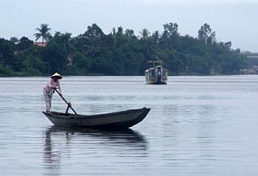 Hue, Parfume River, Vietnam, Jacek Piwowarczyk, 2009