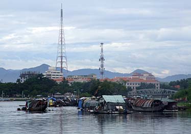 Hue, Parfume River, Vietnam, Jacek Piwowarczyk, 2009