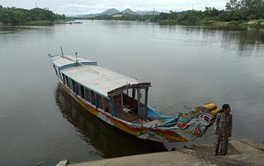 Parfume River, Vietnam, Jacek Piwowarczyk, 2009