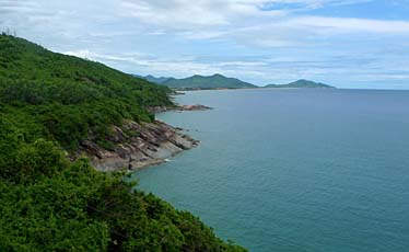 Hue to Da Nang, Vietnam, Jacek Piwowarczyk, 2009
