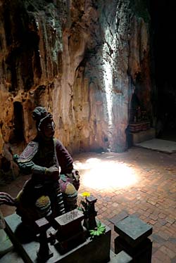 Marble Mountains, Vietnam, Jacek Piwowarczyk, 2009