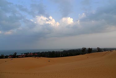 Red Sand Dunes, Mui Ne, Vietnam, Jacek Piwowarczyk, 2009