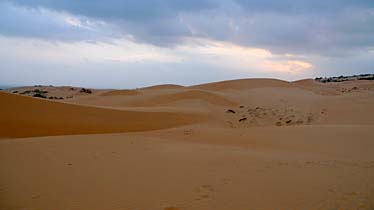 Red Sand Dunes, Mui Ne, Vietnam, Jacek Piwowarczyk, 2009